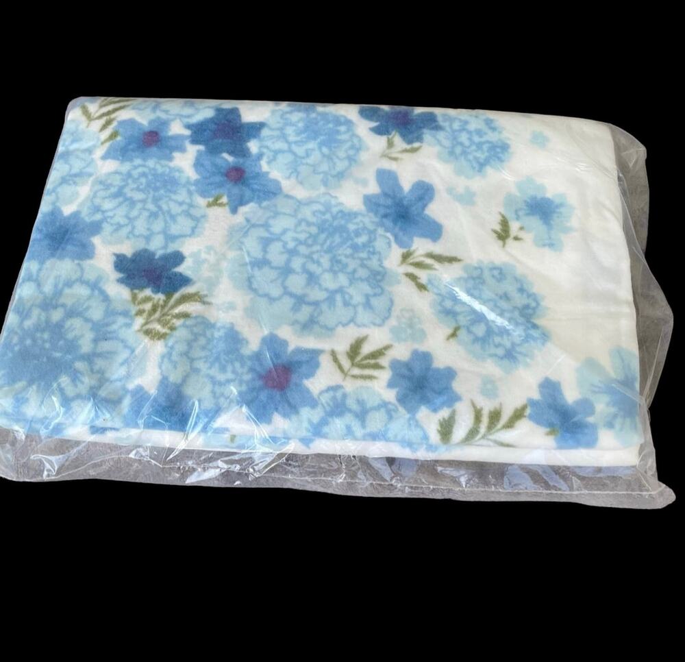 Vtg Fieldcrest Blanket Acrylic Satin Trim Blue Rose Floral 72"x90" NOS Sealed